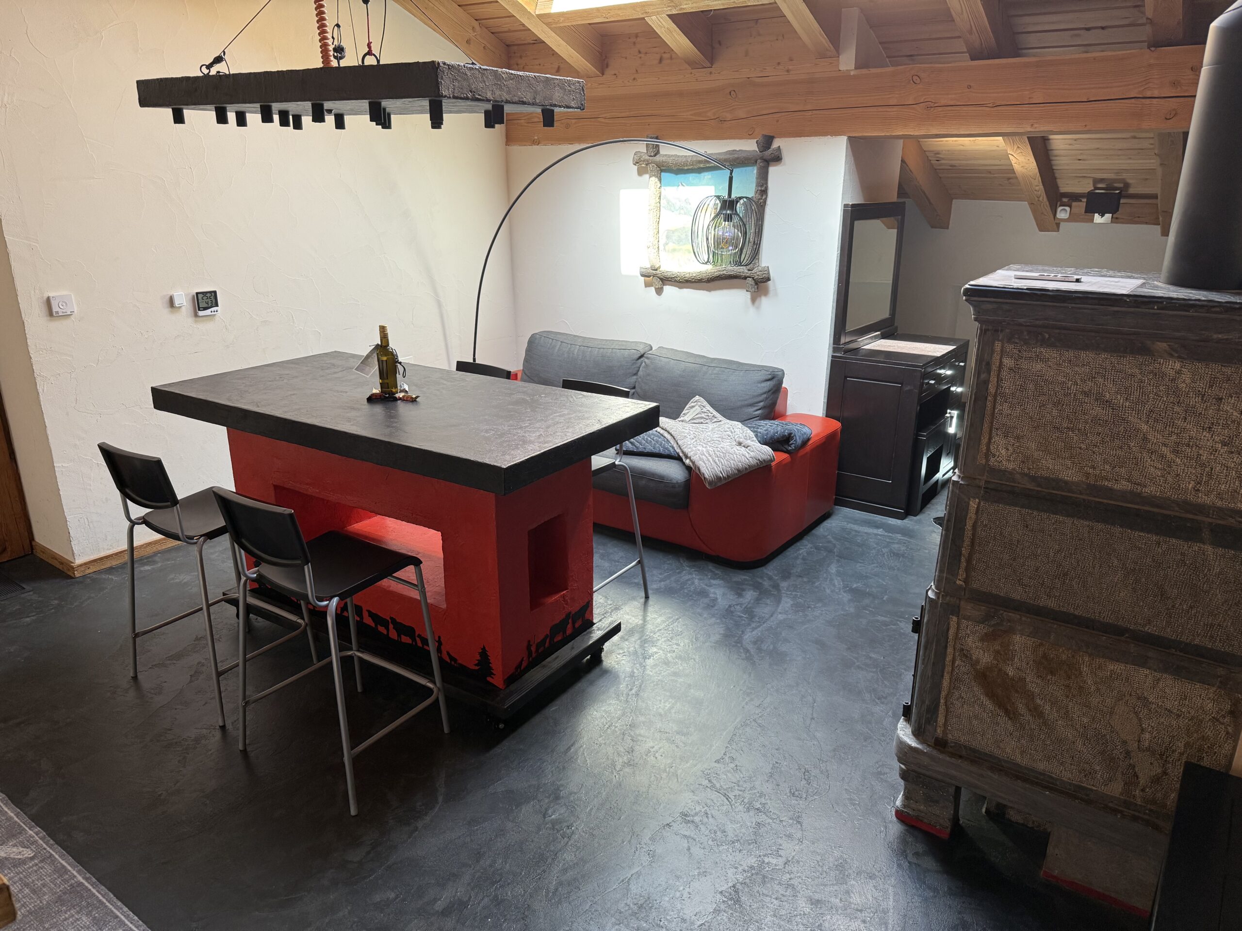 Dining area in Under the Roof apartment, Arbaz