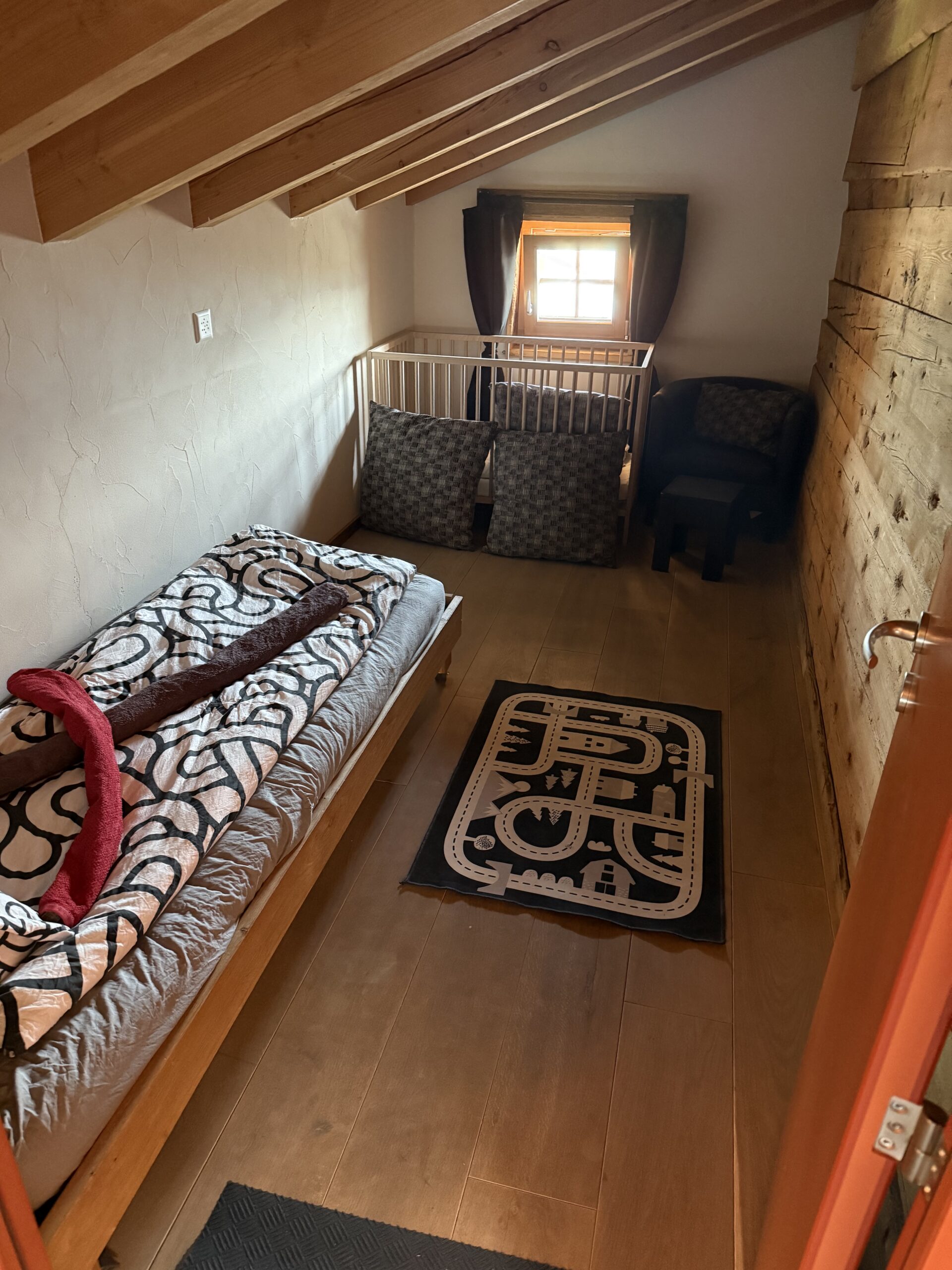 East-side single bedroom in Under the Roof apartment, Arbaz