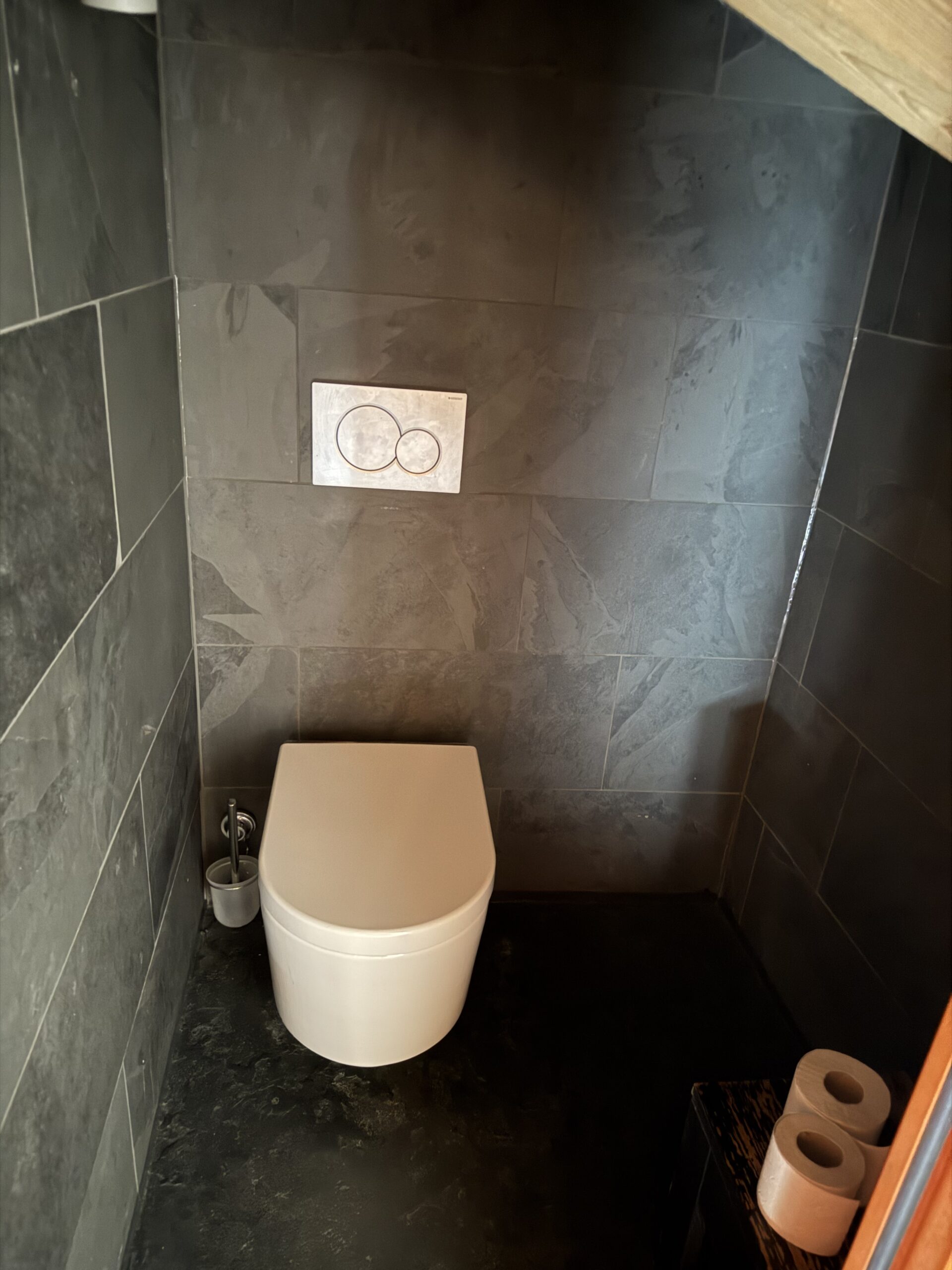 West-side toilet in Under the Roof apartment, Arbaz